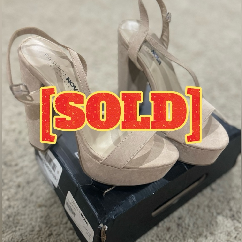 [SOLD] Fashion Nova Natural Suede Platform Heels. US 7. New Without Tag.